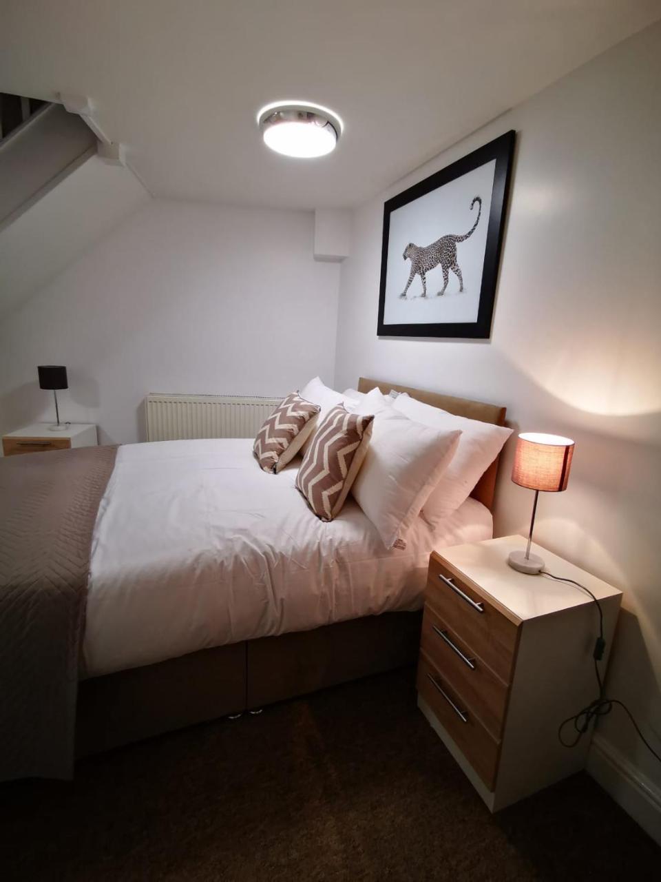 Capital Host- Apartments Euston London Ngoại thất bức ảnh