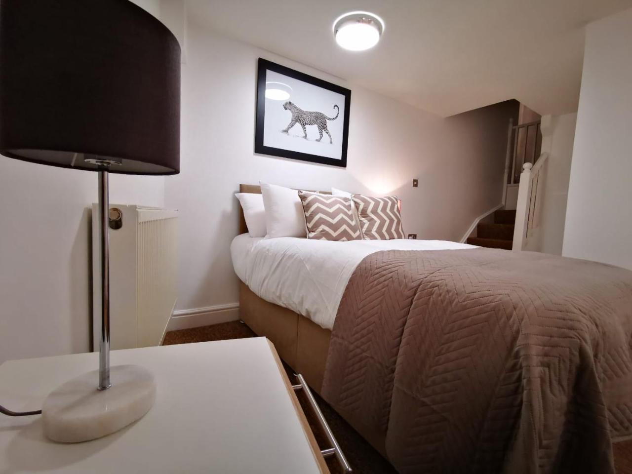 Capital Host- Apartments Euston London Ngoại thất bức ảnh